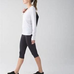 Lululemon In The Flow Crop II Heathered Deep Coal Gray Leggings Seamless Size 2